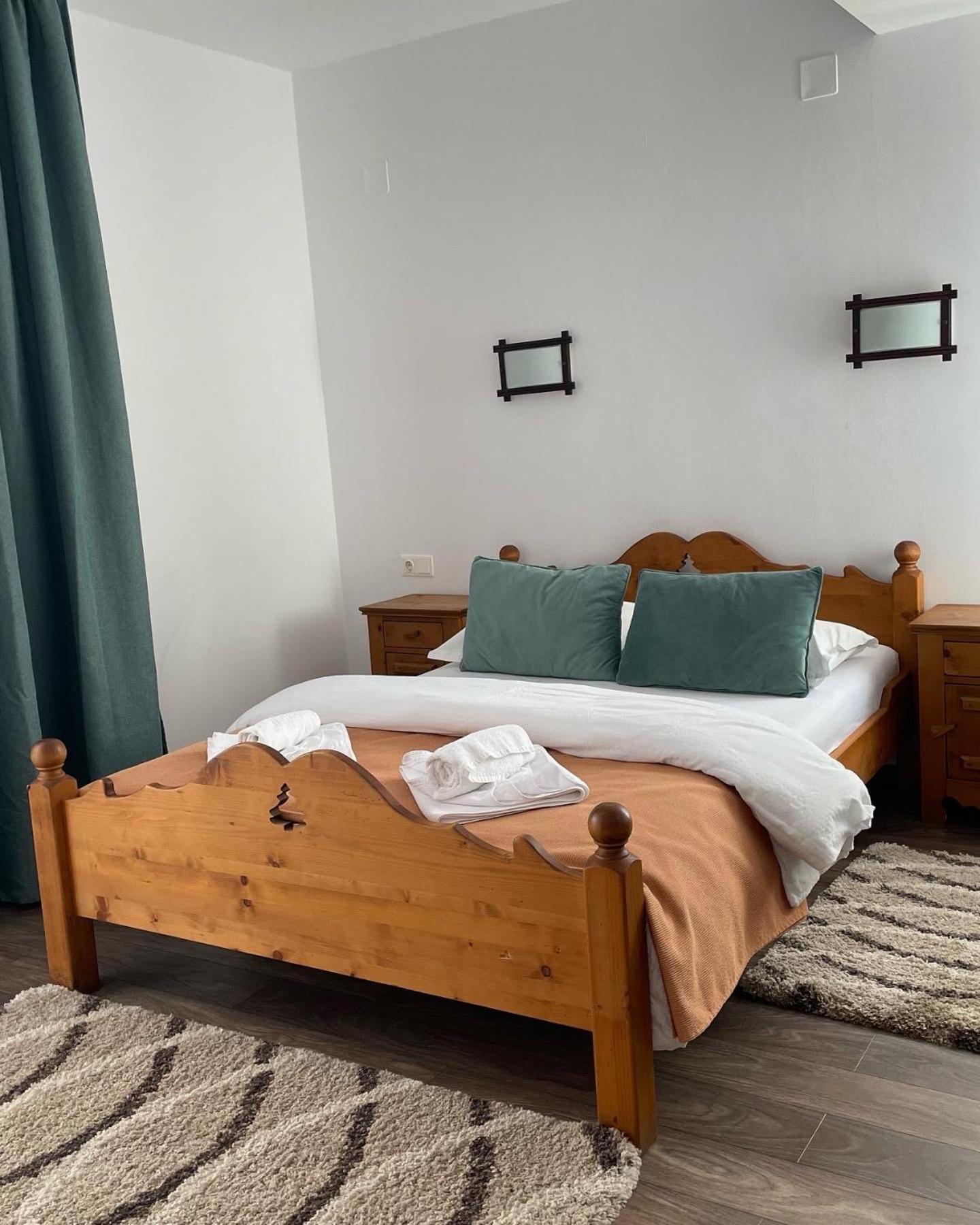 Valea Salbatica Hotel Sinca Noua Eksteriør billede